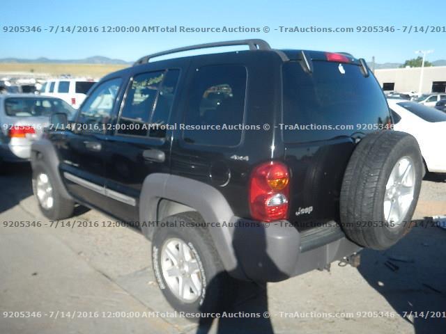 1J4GL48K82W260112 - 2002 JEEP LIBERTY SP BLACK photo 4