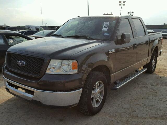 1FTRW12W46KD52993 - 2006 FORD F150 GRAY photo 2