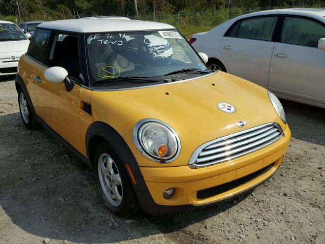 WMWMF33569TU72642 - 2009 MINI COOPER YELLOW photo 1