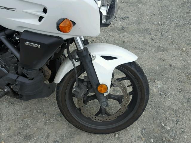 JH2RC6903EK001201 - 2014 HONDA CTX700 WHITE photo 9