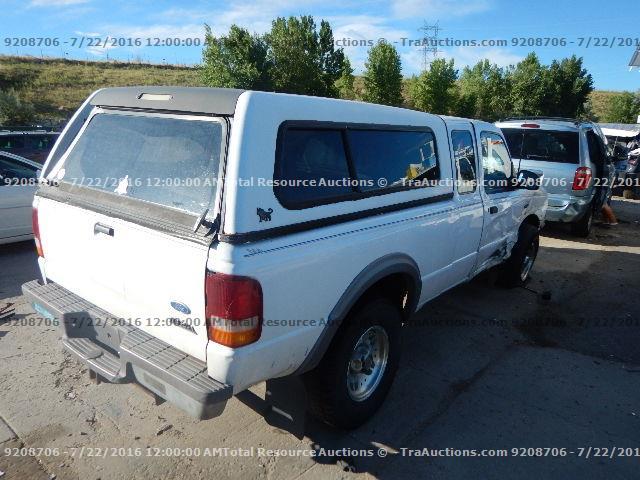 1FTCR15X0TPB07043 - 1996 FORD RANGER SUP WHITE photo 3