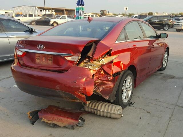 5NPEB4AC9EH934829 - 2014 HYUNDAI SONATA RED photo 4