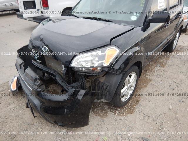 KNDJT2A29B7318037 - 2011 KIA SOUL +/!/S BLACK photo 14