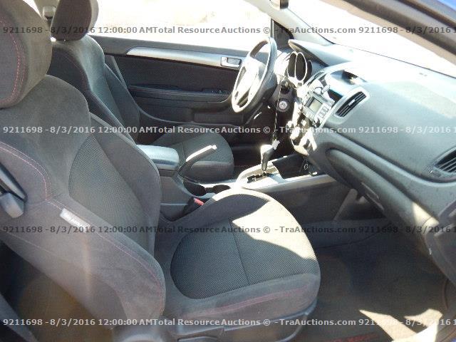 KNAFW6A38A5139525 - 2010 KIA FORTE SX BLUE photo 5