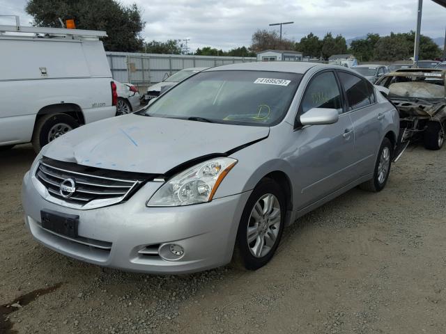 1N4AL2AP4AN459965 - 2010 NISSAN ALTIMA BAS SILVER photo 2