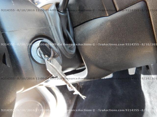 1GCDT14E498135744 - 2009 CHEVROLET COLORADO WHITE photo 13