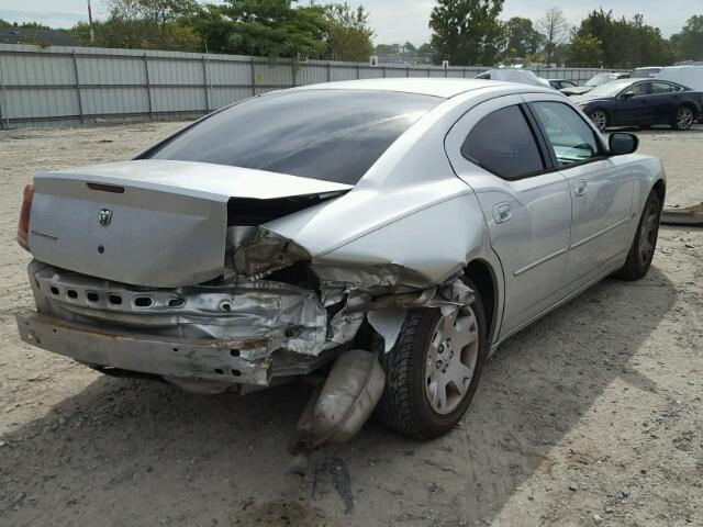 2B3KA43G36H315984 - 2006 DODGE CHARGER SILVER photo 4