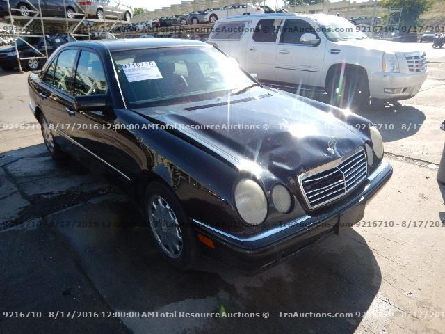 WDBJF55F5TJ020657 - 1996 MERCEDES-BENZ E320 BLACK photo 2