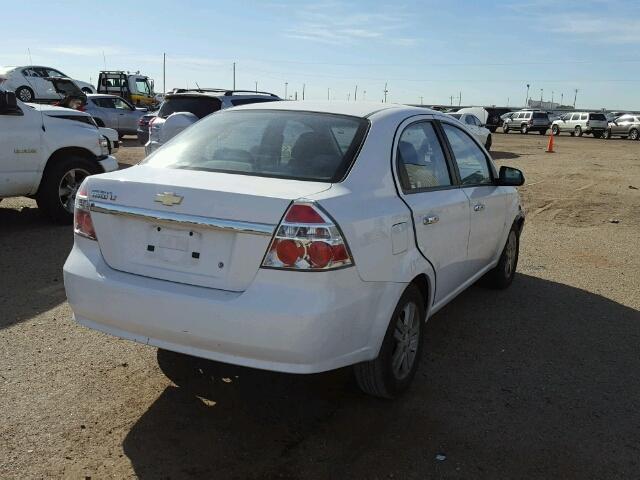 KL1TG56E39B393073 - 2009 CHEVROLET AVEO LT WHITE photo 4