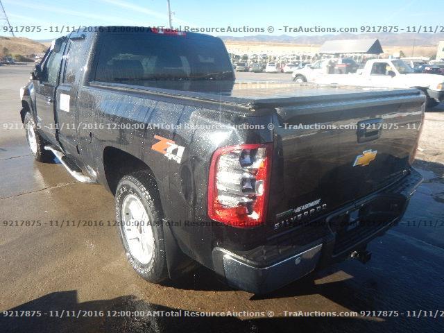 1GCRKSE33BZ146052 - 2011 CHEVROLET SILVERADO BLACK photo 4