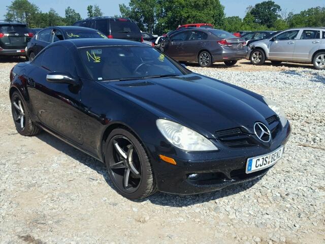 WDBWK54F18F177048 - 2008 MERCEDES-BENZ SLK 280 BLACK photo 1