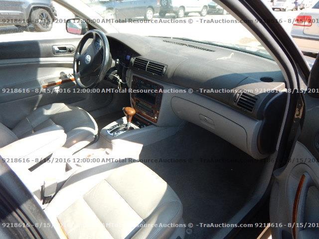 WVWLH63B61E035457 - 2001 VOLKSWAGEN PASSAT GLX 灰色 照片 5