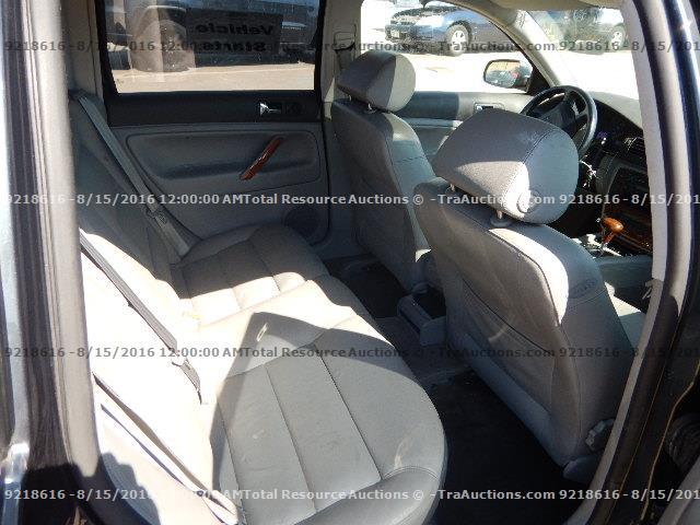 WVWLH63B61E035457 - 2001 VOLKSWAGEN PASSAT GLX GRAY photo 6