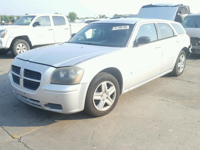 2D4FV48T95H617842 - 2005 DODGE MAGNUM SE SILVER photo 2