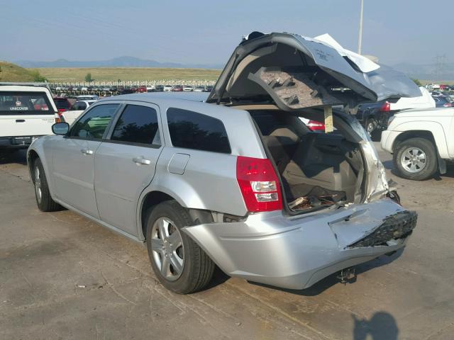 2D4FV48T95H617842 - 2005 DODGE MAGNUM SE SILVER photo 3