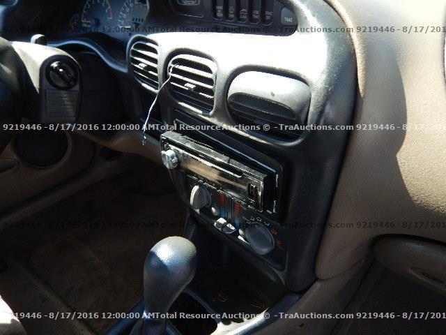 1G2WK52J52F276573 - 2002 PONTIAC GRAND PRIX MAROON photo 9