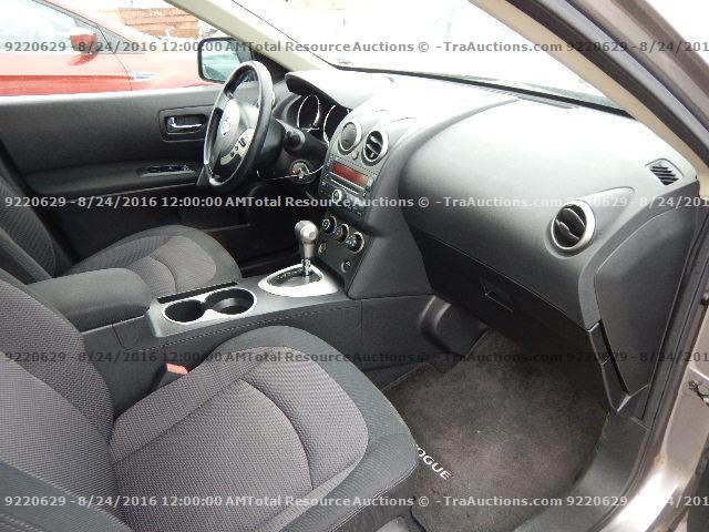 JN8AS5MV0AW110048 - 2010 NISSAN ROGUE S GRAY photo 5