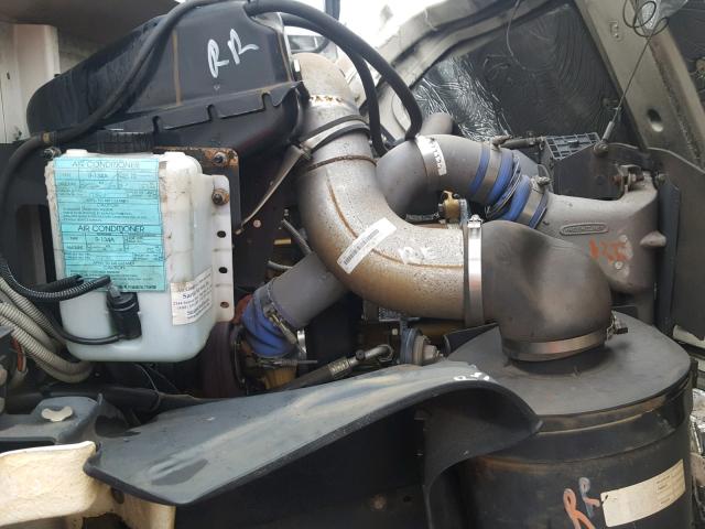 4UZAAXAK82CK11129 - 2002 FREIGHTLINER CHASSIS FS 白色 照片 7