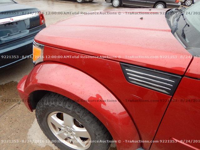 1D8GU28K27W657105 - 2007 DODGE NITRO SXT RED photo 16