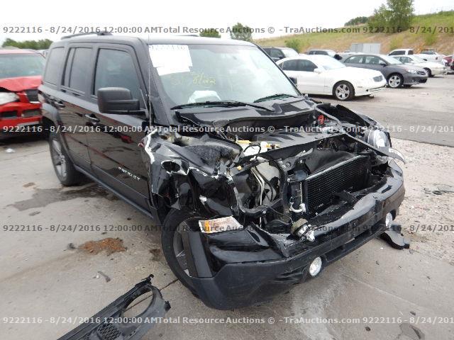 1C4NJRFBXFD339530 - 2015 JEEP PATRIOT LA BLACK photo 2