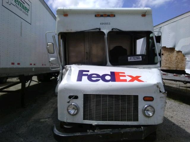 4UZAAPBW55CV12561 - 2005 FREIGHTLINER CHASSIS M WHITE photo 7