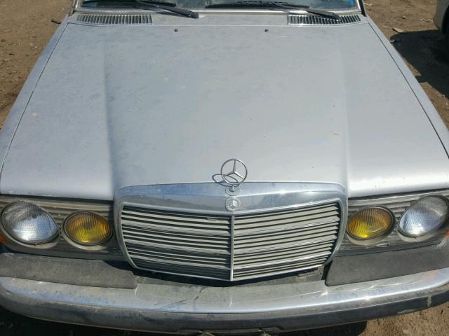 WDBAB33A1CB009222 - 1982 MERCEDES-BENZ 300 DT SILVER photo 7