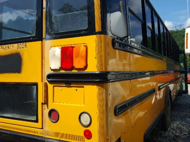 4UZABRDT29CAH0077 - 2009 FREIGHTLINER CHASSIS B2 黄色 照片 4