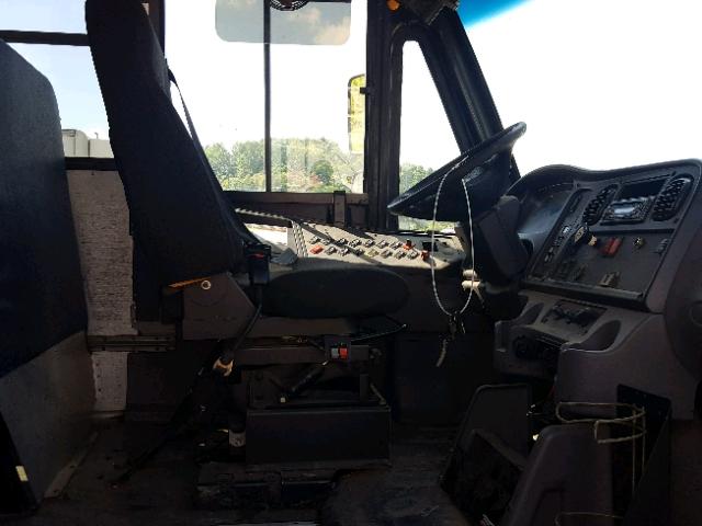 4UZABRDT29CAH0077 - 2009 FREIGHTLINER CHASSIS B2 黄色 照片 5