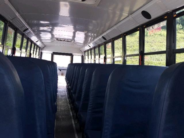 4UZABRDT29CAH0077 - 2009 FREIGHTLINER CHASSIS B2 黄色 照片 6