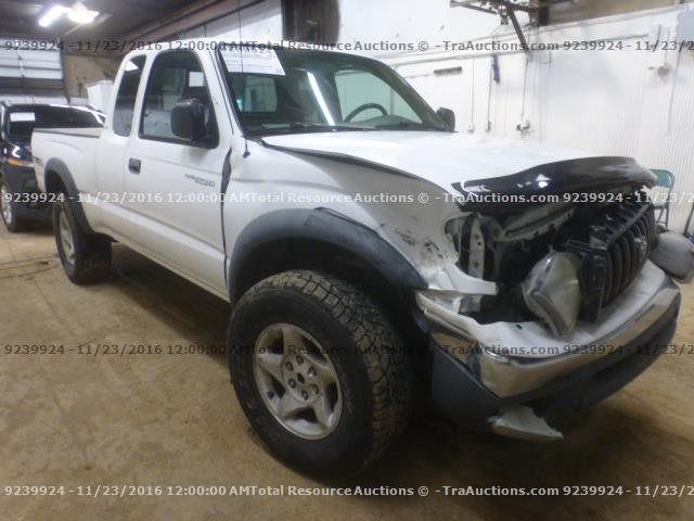 5TEWN72N51Z837969 - 2001 TOYOTA TACOMA XTR WHITE photo 2