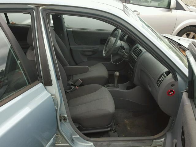 KMHCG45C55U595054 - 2005 HYUNDAI ACCENT GL GRAY photo 5