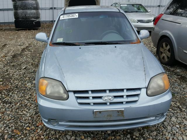 KMHCG45C55U595054 - 2005 HYUNDAI ACCENT GL GRAY photo 9