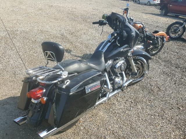 1HD1KB4118Y708430 - 2008 HARLEY-DAVIDSON FLHX BLACK photo 4