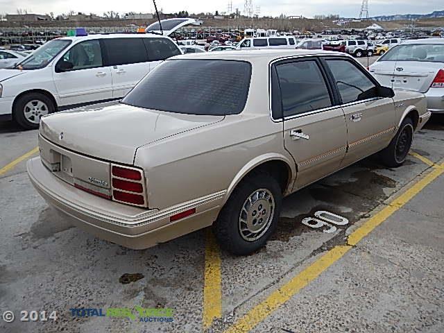 1G3AG55M4R6330050 - 1994 OLDSMOBILE CUTLASS CI GOLD photo 3