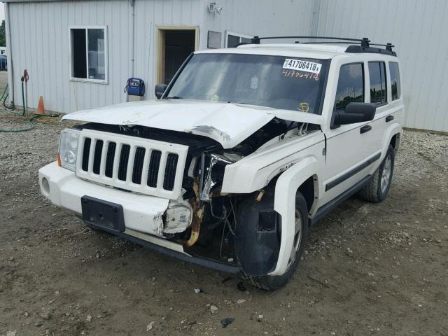 1J8HG48NX6C232160 - 2006 JEEP COMMANDER WHITE photo 2