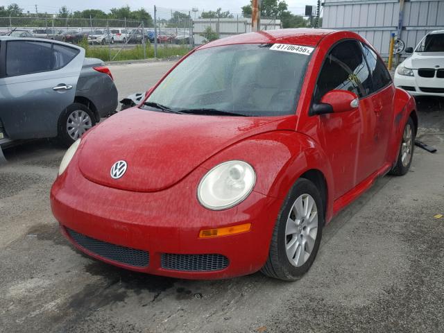3VWPW31C99M514458 - 2009 VOLKSWAGEN NEW BEETLE RED photo 2