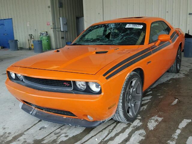 2C3CDYBT1CH253484 - 2012 DODGE CHALLENGER ORANGE photo 2