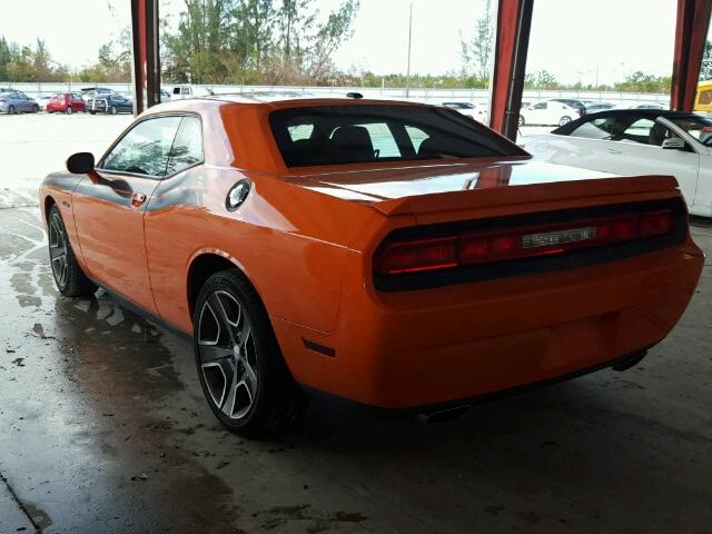 2C3CDYBT1CH253484 - 2012 DODGE CHALLENGER ORANGE photo 3