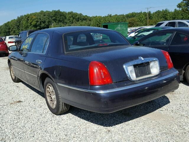 1LNHM82W9XY716202 - 1999 LINCOLN TOWN CAR BLUE photo 3