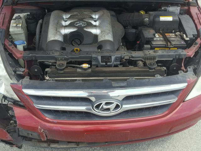 KNDMC233576023890 - 2007 HYUNDAI ENTOURAGE RED photo 7