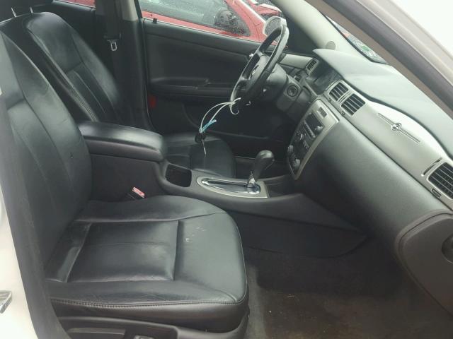 2G1WD58C389256766 - 2008 CHEVROLET IMPALA SUP 白色 照片 5