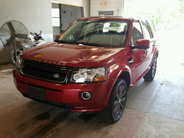 SALFR2BG5EH416276 - 2014 LAND ROVER LR2 HSE RED photo 2