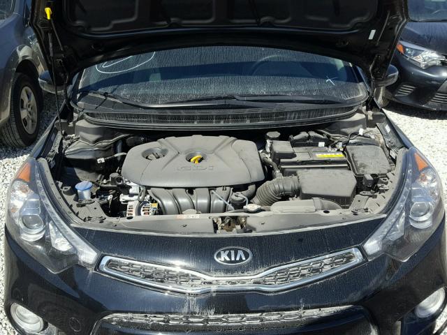 KNAFX6A86G5647798 - 2016 KIA FORTE EX BLACK photo 7