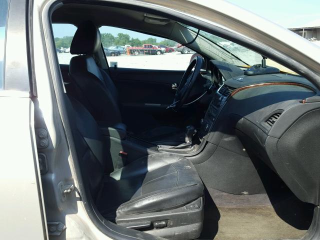 1G1ZE5EU0BF369399 - 2011 CHEVROLET MALIBU LTZ 金色 照片 5