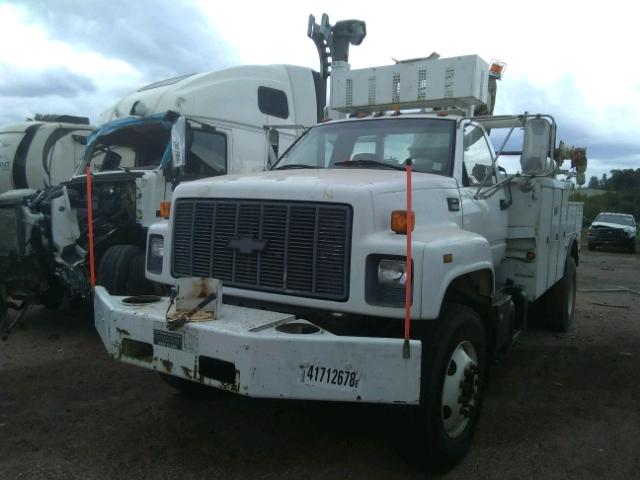 1GBM7H1C7YJ518668 - 2000 CHEVROLET C-SERIES C WHITE photo 2