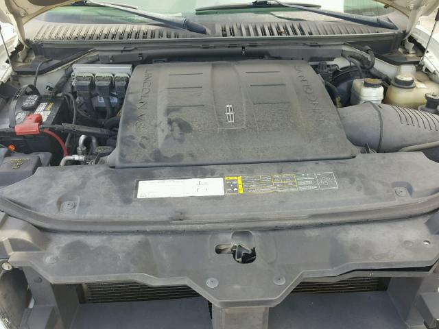 5LMFU275X6LJ28032 - 2006 LINCOLN NAVIGATOR ბეჟი ფოტო 7