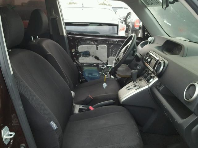 JTLZE4FE1A1102619 - 2010 TOYOTA SCION XB Марун фото 5
