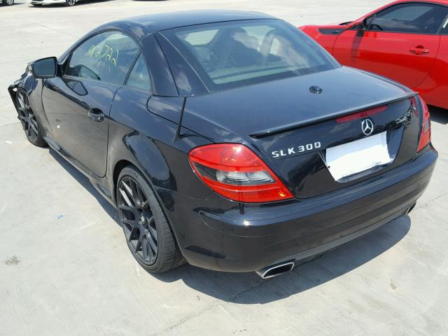 WDBWK54F29F194698 - 2009 MERCEDES-BENZ SLK 300 BLACK photo 3