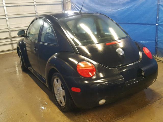3VWCF21C7YM487400 - 2000 VOLKSWAGEN NEW BEETLE შავი ფოტო 3