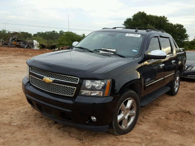 3GNMCEE04BG303450 - 2011 CHEVROLET AVALANCHE BLACK photo 2